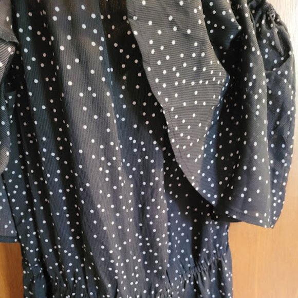 ASOS OHS Black Polka Dot Off Shoulder Jumpsuit 1x - Picture 4 of 8